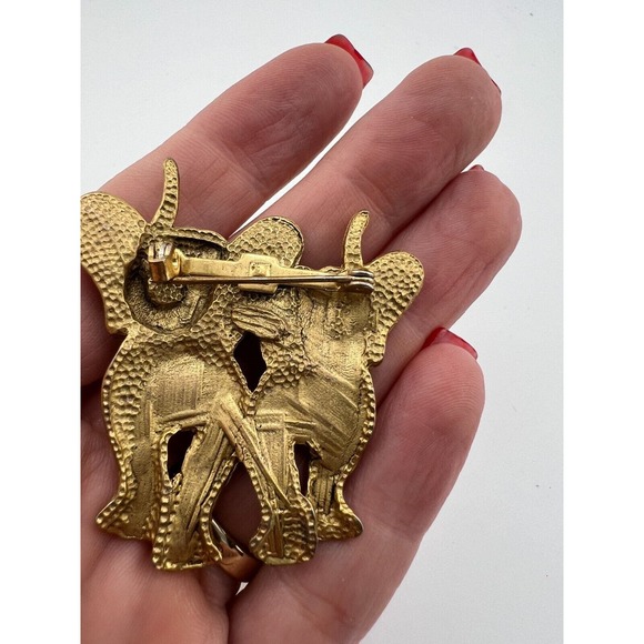 Vintage Women's jewelry Pair of Elephant Trunk Up Pewter Pin Brooch Collectible - Picture 6 of 9
